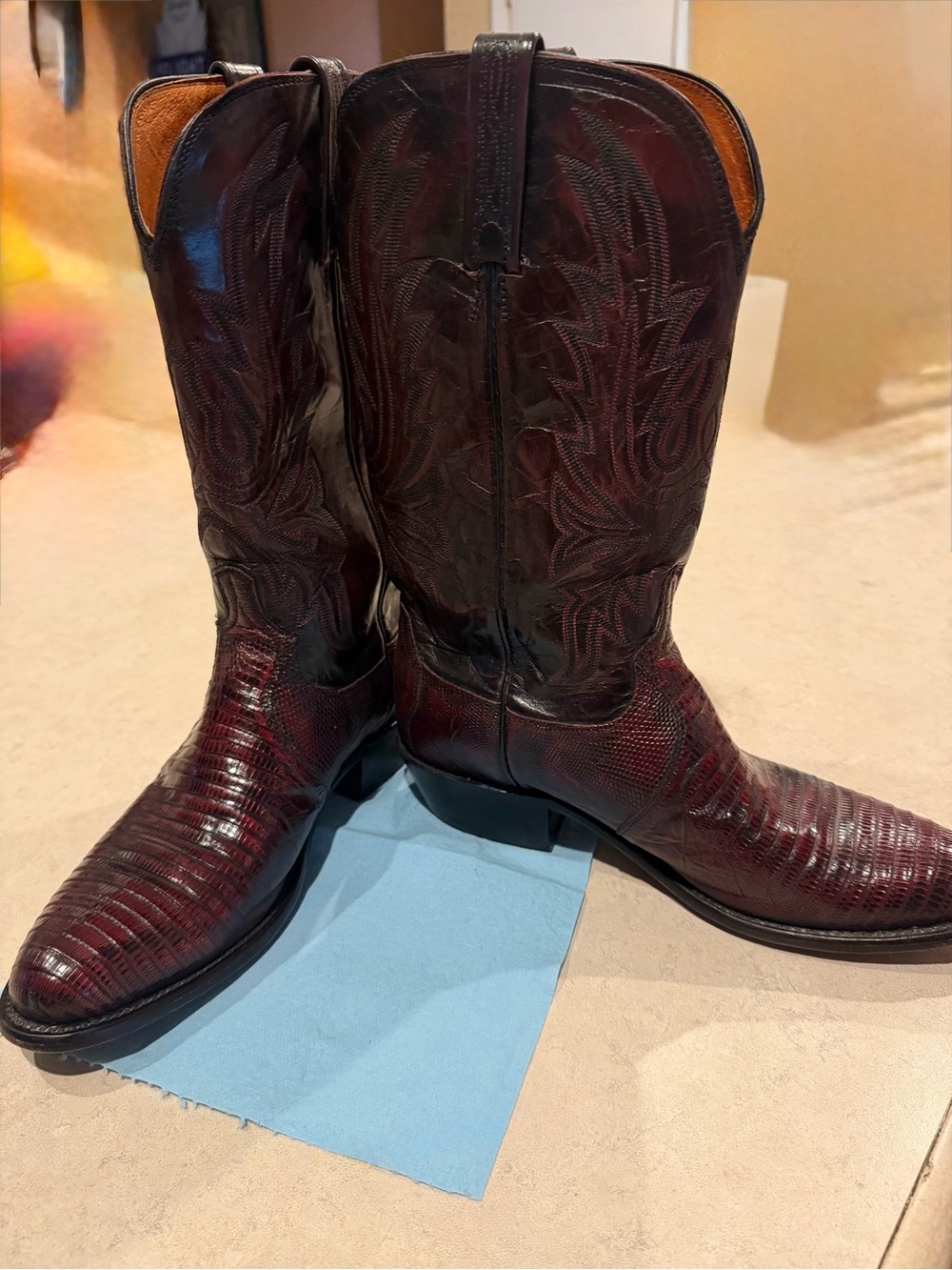 Lucchese Men's Western Lizard-Textured Boots in Deep Burgundy